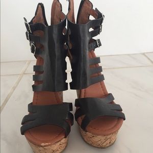 Black sandal cork wedges